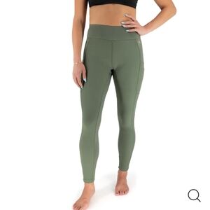 The American Outdoorsman New Women's Hybrid Hiking Fleece Lined Leggings Size M